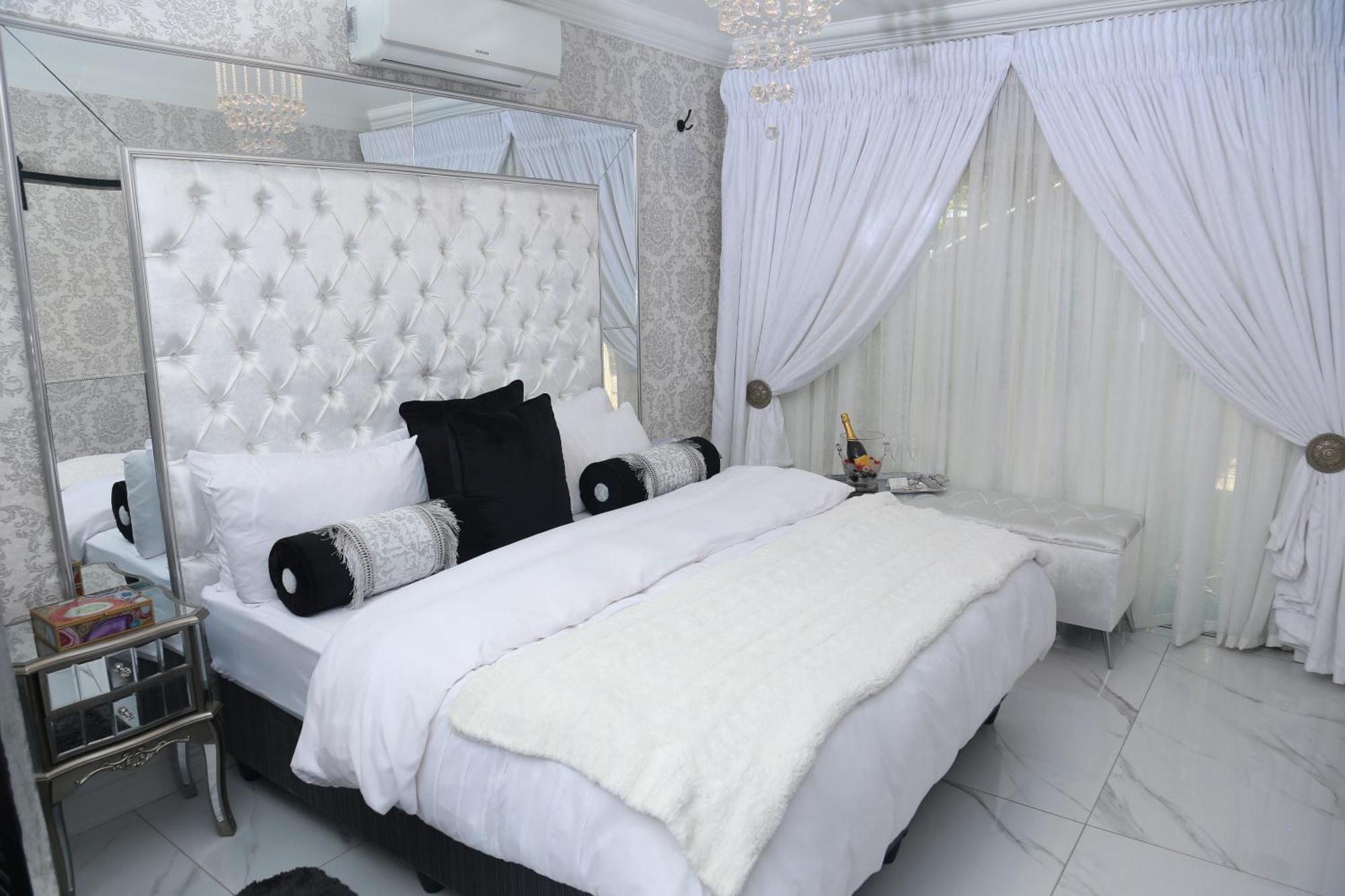 Villa Grande Luxury Accommodation Welkom Exterior photo